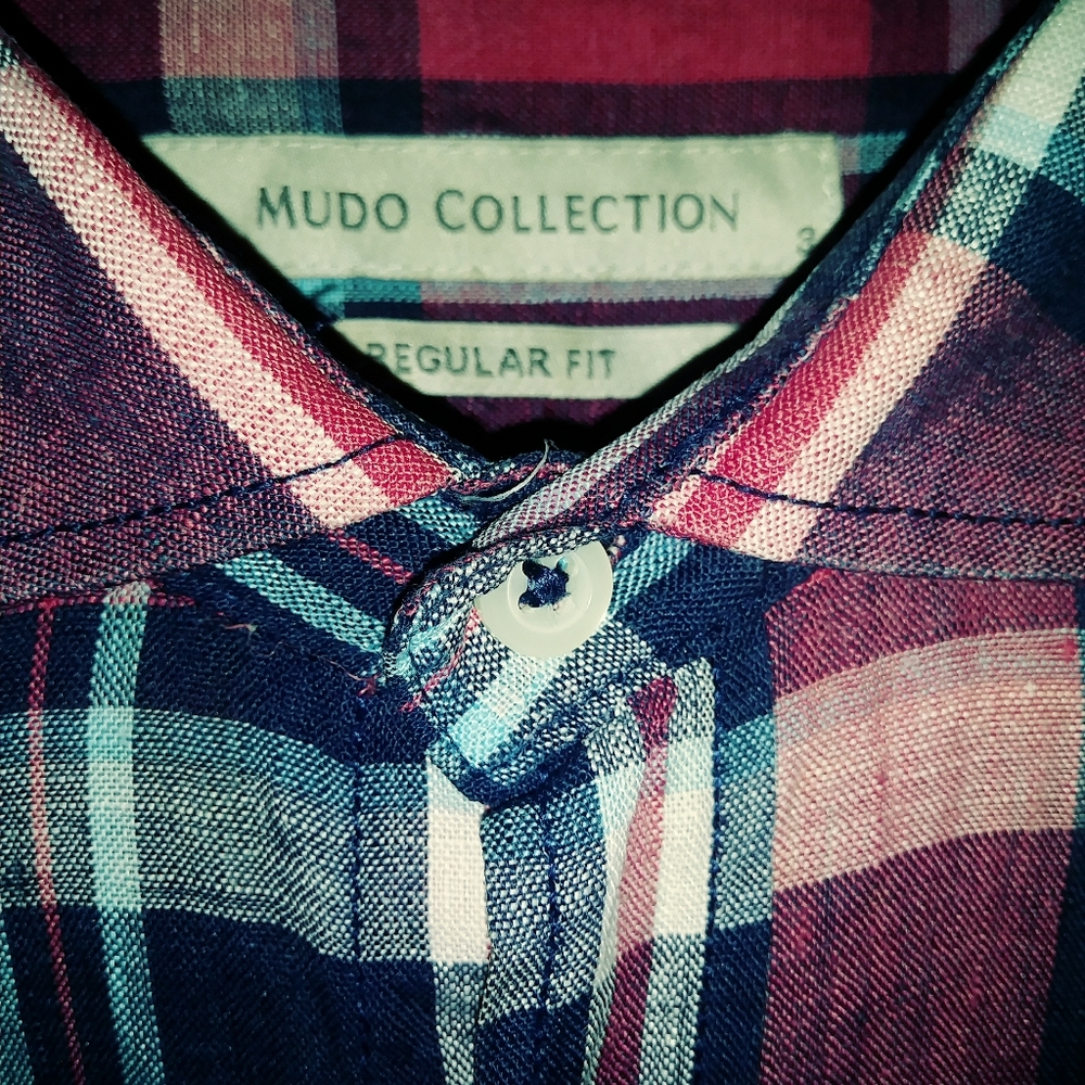 Mudo Collection 100% Linen Shirt.